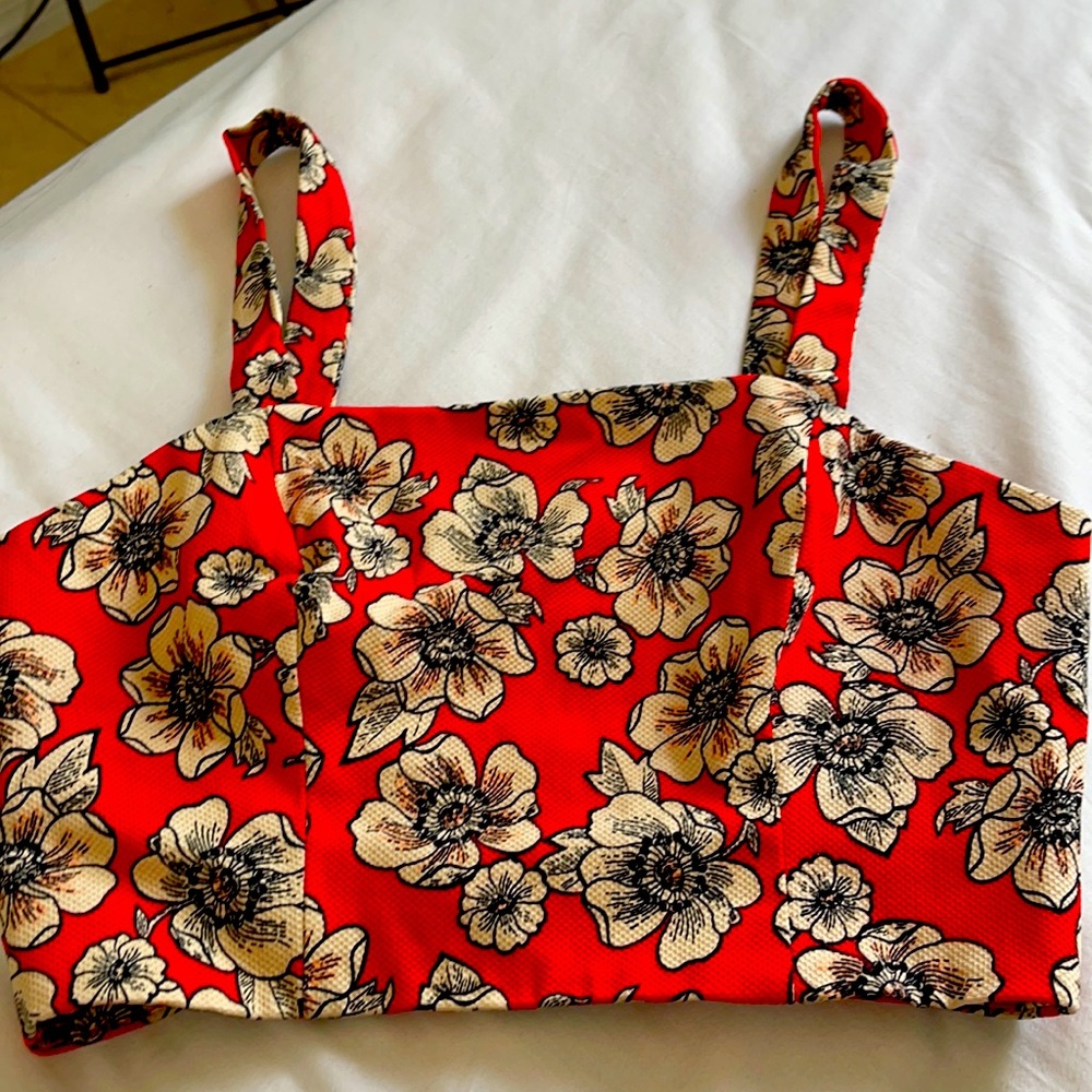 Crop top